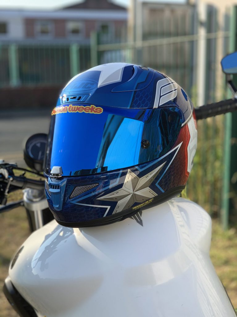 blue anti-light and windshield MERIGLARE Motorcycle Helmet Visor Lens UV Protection Full Face for HJ-26 RPHA11 RPHA70 UV protection 
