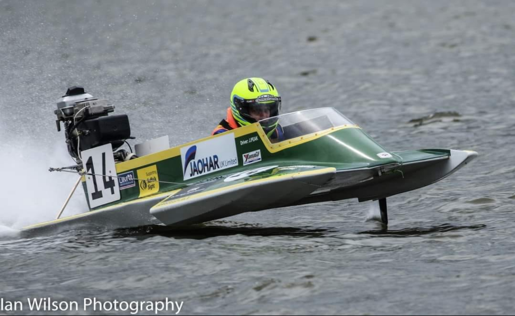 Jason, a 34 year old power boat racer.