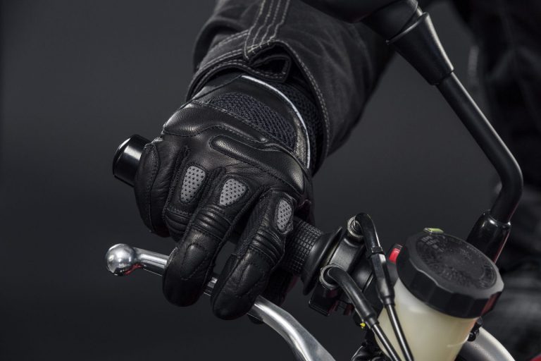 All-weather motorcycle gloves
