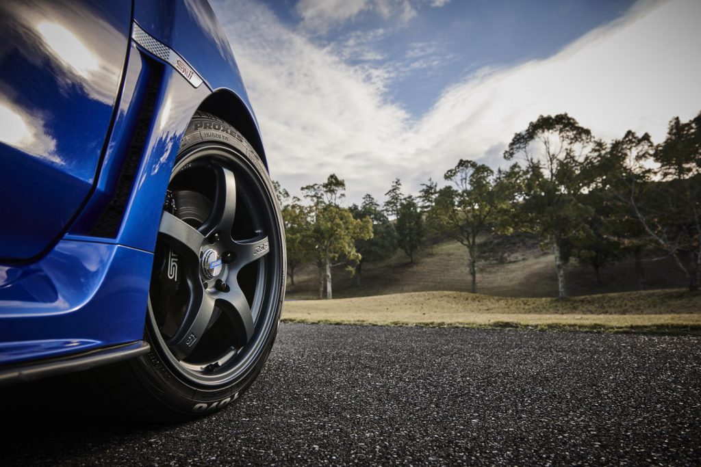 What sort of tyres do Toyo make?
