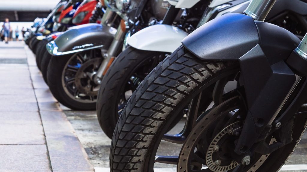 Check Tyres and Tyre Pressure