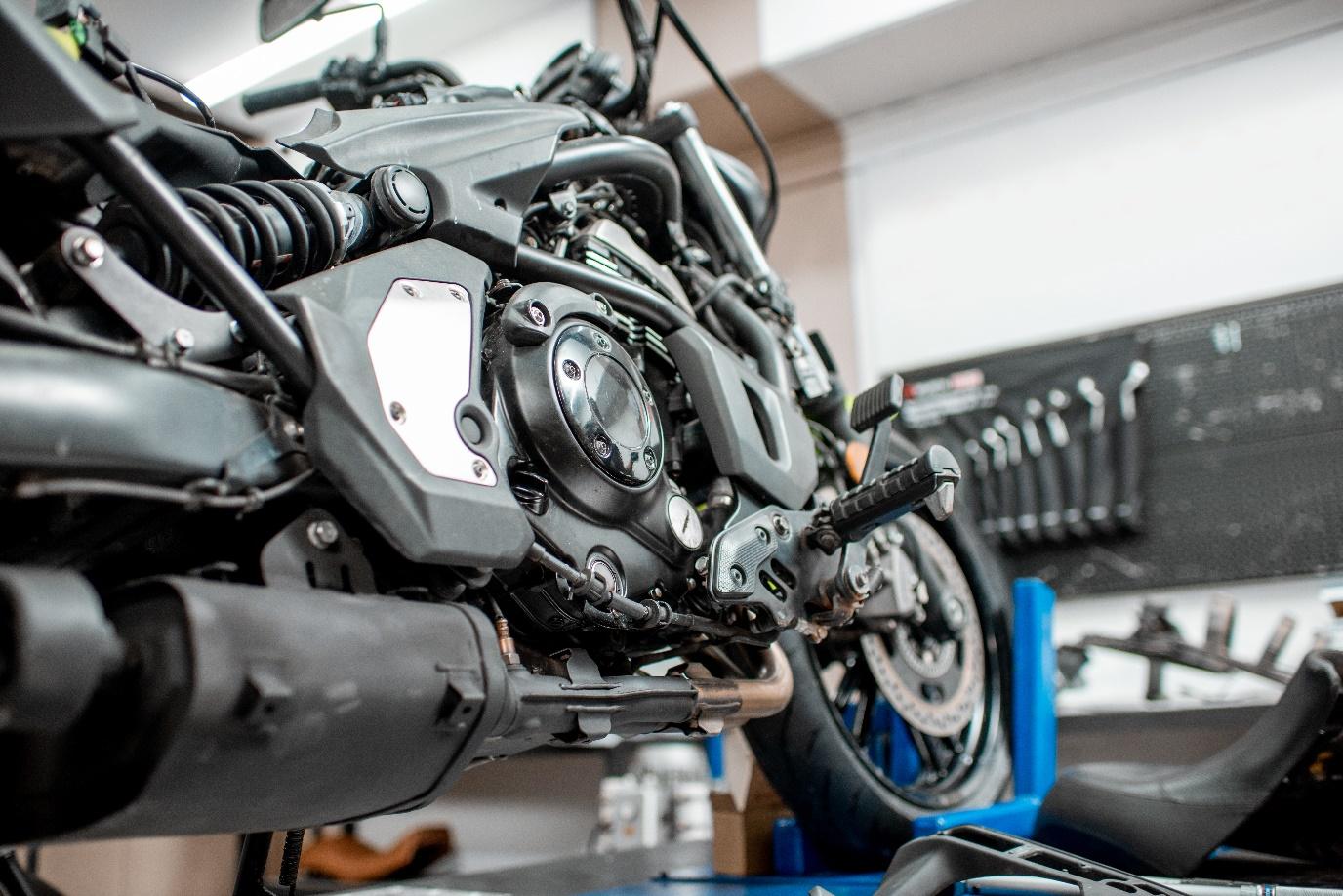 5 Reasons To Purchase A Motorcycle Lift